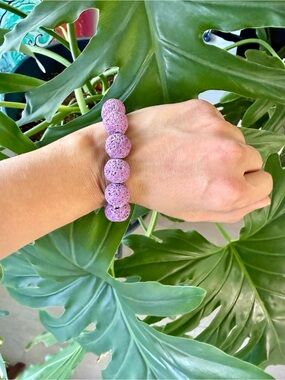 Lava stone bracelet (one)